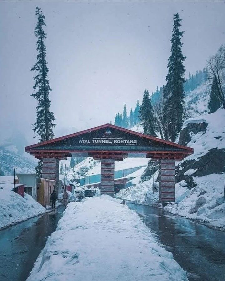 Places to Visit in Himachal Pradesh - Rohtang Pass & Solang Valley in Manali